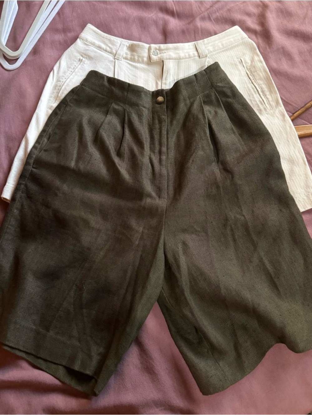 Classic High-Waist Olive & Cream Linen & Silk Shorts